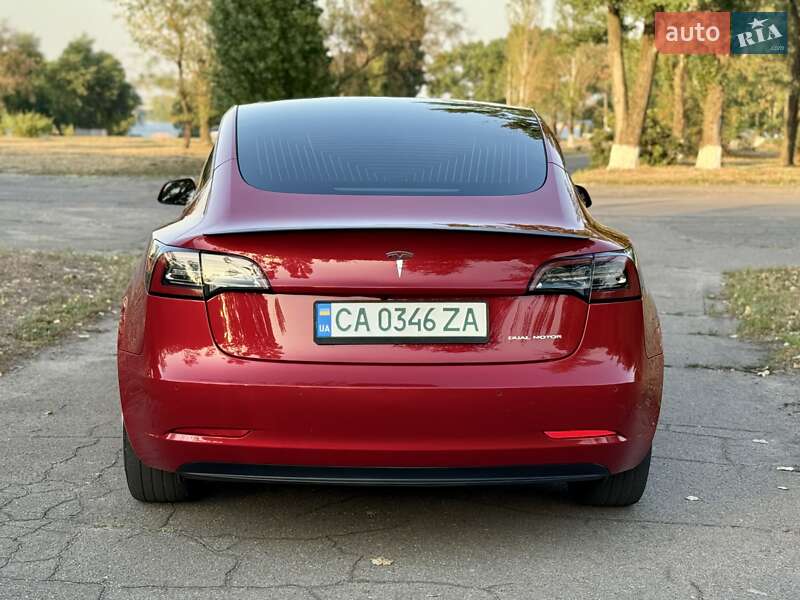 Седан Tesla Model 3 2020 в Каменском