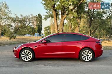 Седан Tesla Model 3 2020 в 