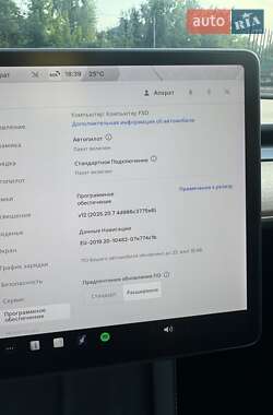 Седан Tesla Model 3 2021 в 