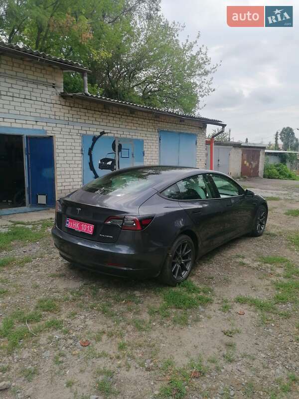 Седан Tesla Model 3 2021 в Харькове