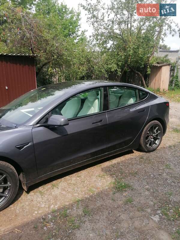 Седан Tesla Model 3 2021 в Харькове