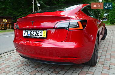 Седан Tesla Model 3 2020 в 