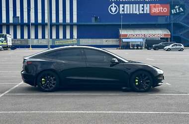 Седан Tesla Model 3 2019 в 