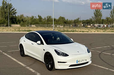 Седан Tesla Model 3 2023 в Кривому Розі