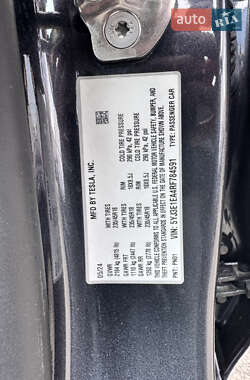 Седан Tesla Model 3 2024 в 
