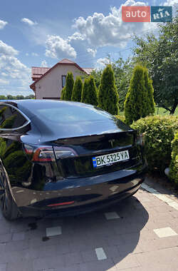 Седан Tesla Model 3 2019 в 