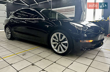 Седан Tesla Model 3 2019 в 