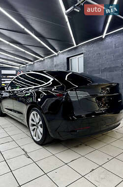 Седан Tesla Model 3 2019 в 