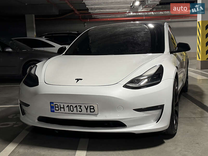 Седан Tesla Model 3 2021 в Одессе