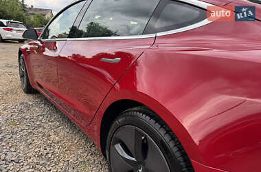 Седан Tesla Model 3 2018 в 