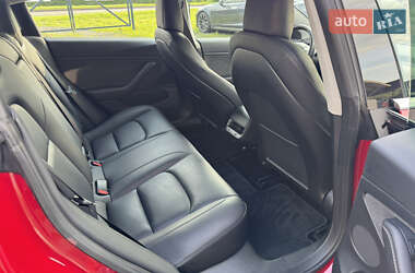 Седан Tesla Model 3 2018 в 