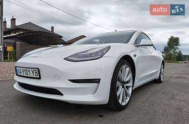 Седан Tesla Model 3 2019 в Броварах