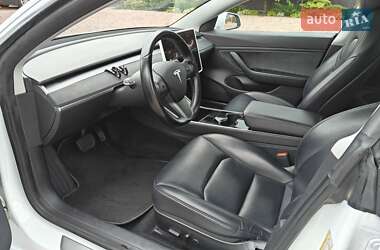 Седан Tesla Model 3 2019 в 