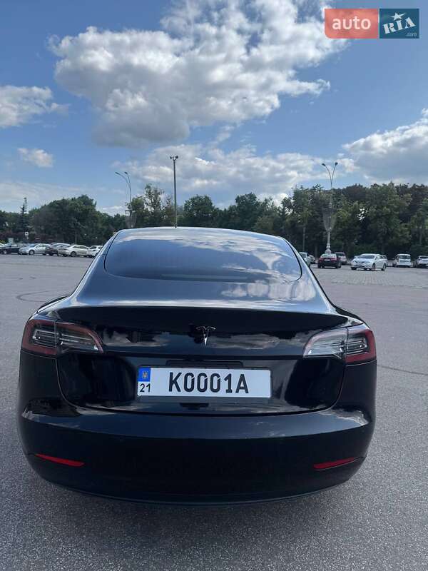 Седан Tesla Model 3 2019 в Харькове
