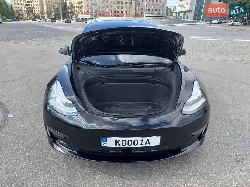Седан Tesla Model 3 2019 в Харькове