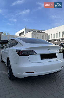 Седан Tesla Model 3 2019 в 