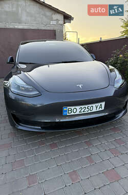 Седан Tesla Model 3 2021 в Одессе