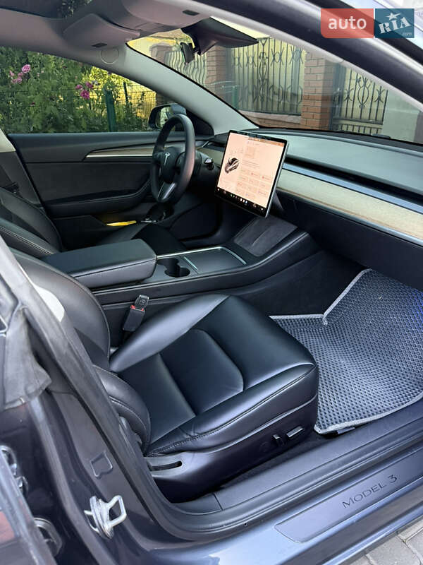 Седан Tesla Model 3 2021 в Одесі
