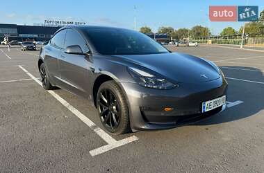 Седан Tesla Model 3 2021 в Днепре
