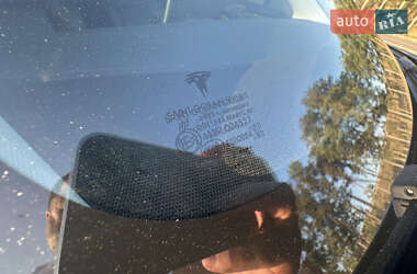 Седан Tesla Model 3 2021 в 
