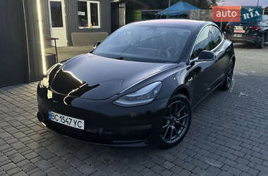 Седан Tesla Model 3 2018 в 