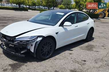 Седан Tesla Model 3 2024 в Киеве