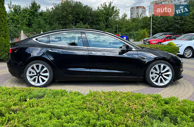 Седан Tesla Model 3 2018 в 