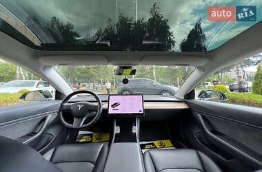 Седан Tesla Model 3 2018 в 