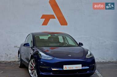Седан Tesla Model 3 2018 в Одессе