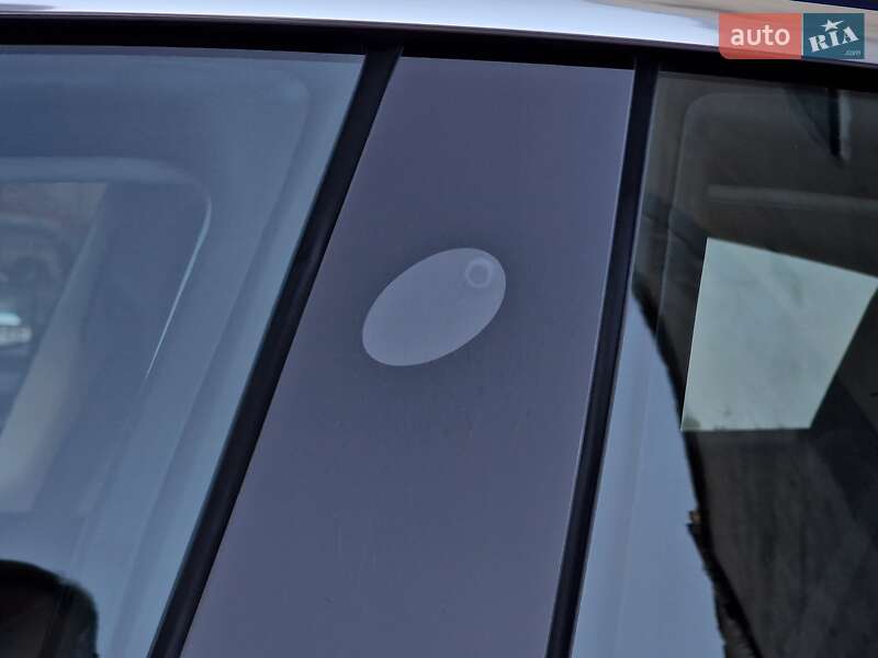 Седан Tesla Model 3 2018 в Одесі