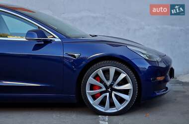 Седан Tesla Model 3 2018 в Одессе