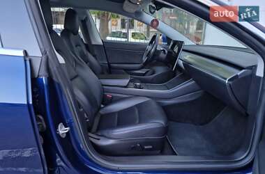 Седан Tesla Model 3 2018 в Одессе