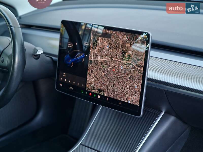 Седан Tesla Model 3 2018 в Одесі