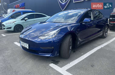 Седан Tesla Model 3 2023 в Киеве