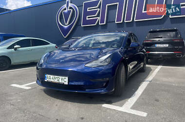 Седан Tesla Model 3 2023 в Киеве