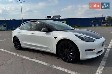 Седан Tesla Model 3 2022 в Дніпрі