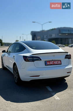 Седан Tesla Model 3 2019 в 