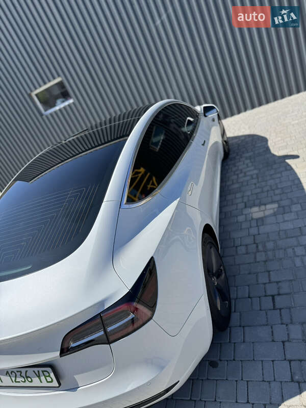 Седан Tesla Model 3 2020 в Белой Церкви