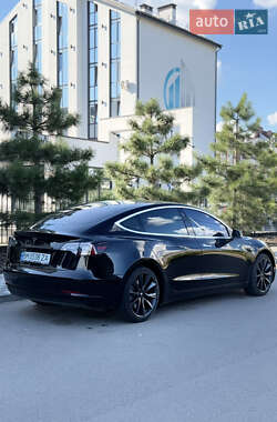 Седан Tesla Model 3 2018 в 