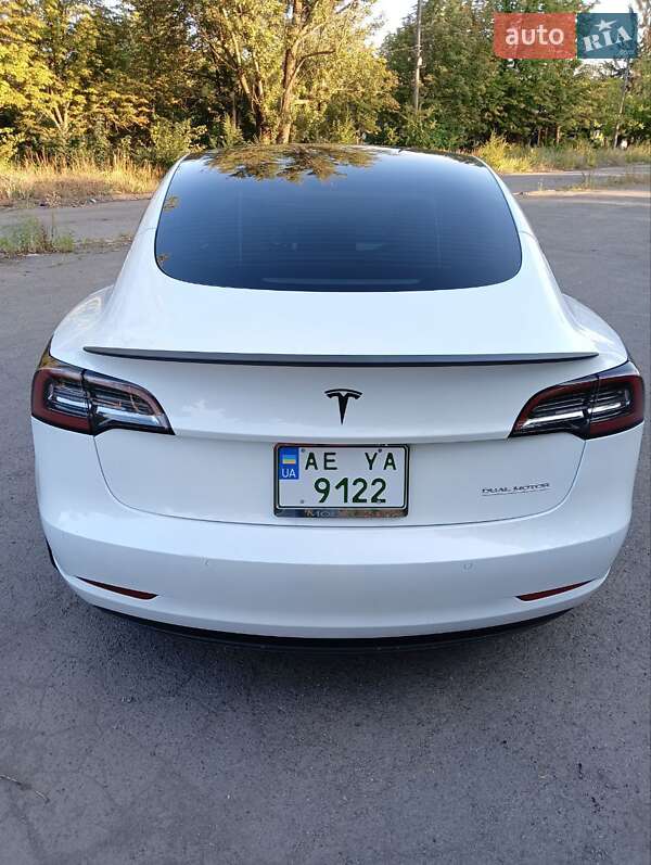 Седан Tesla Model 3 2022 в Кривому Розі фото 10 Седан Tesla Model 3 2022 в Кривому Розі
