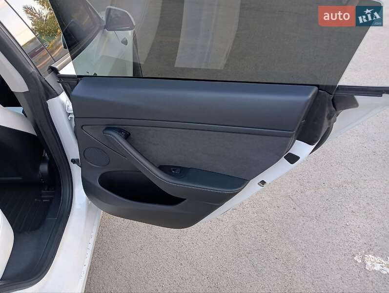 Седан Tesla Model 3 2022 в Кривому Розі фото 24 Седан Tesla Model 3 2022 в Кривому Розі