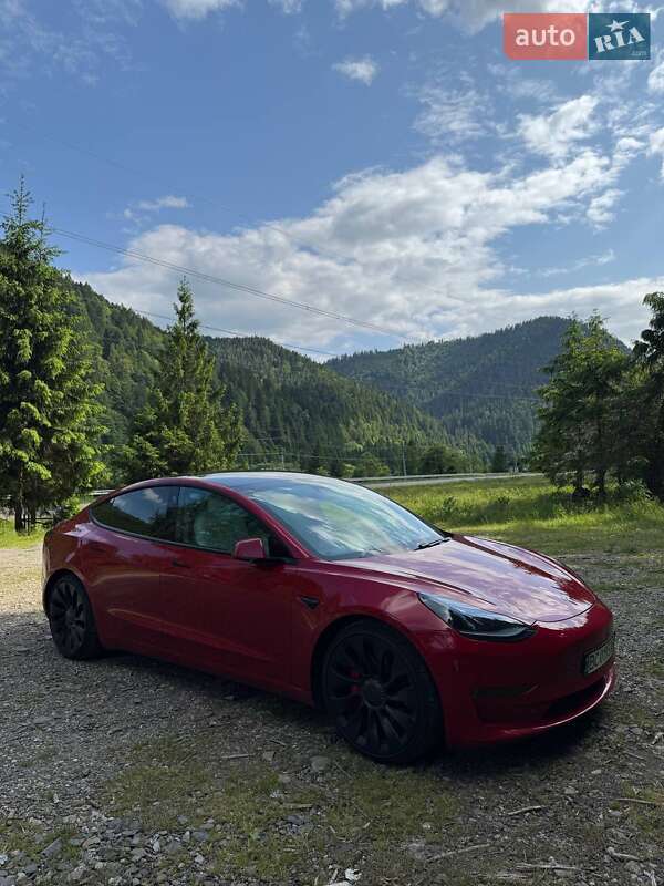 Tesla Model 3 2021