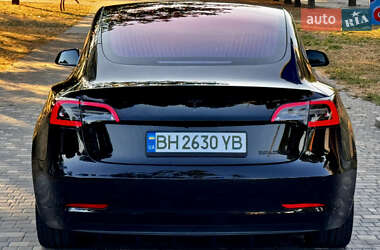 Седан Tesla Model 3 2018 в 