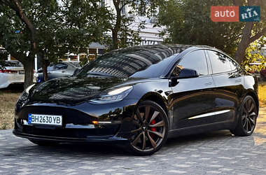 Седан Tesla Model 3 2018 в 