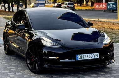 Седан Tesla Model 3 2018 в 