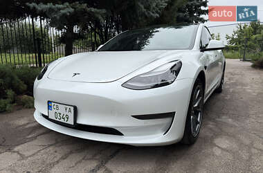 Седан Tesla Model 3 2021 в 