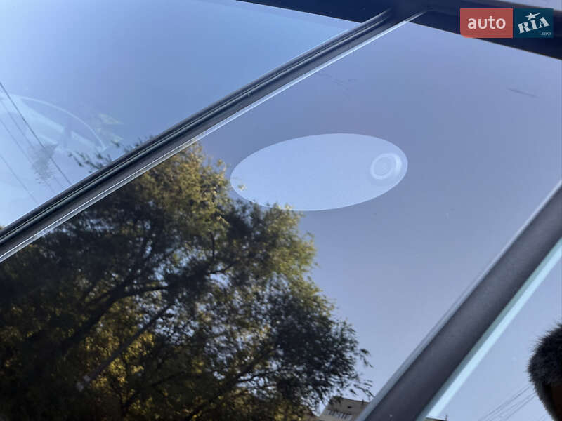 Седан Tesla Model 3 2022 в Днепре