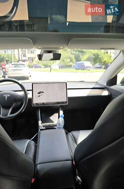 Седан Tesla Model 3 2018 в 