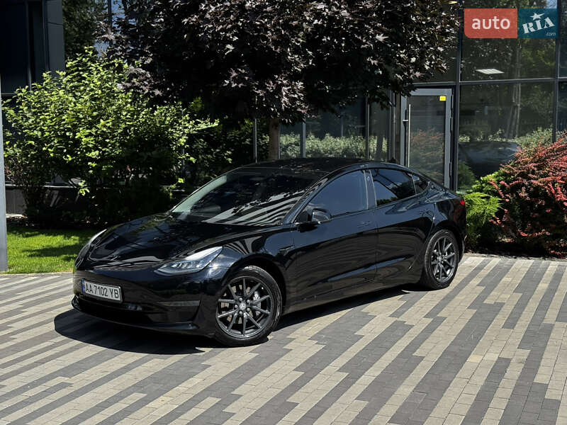 Tesla Model 3 2018