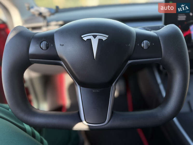 Седан Tesla Model 3 2018 в Дніпрі